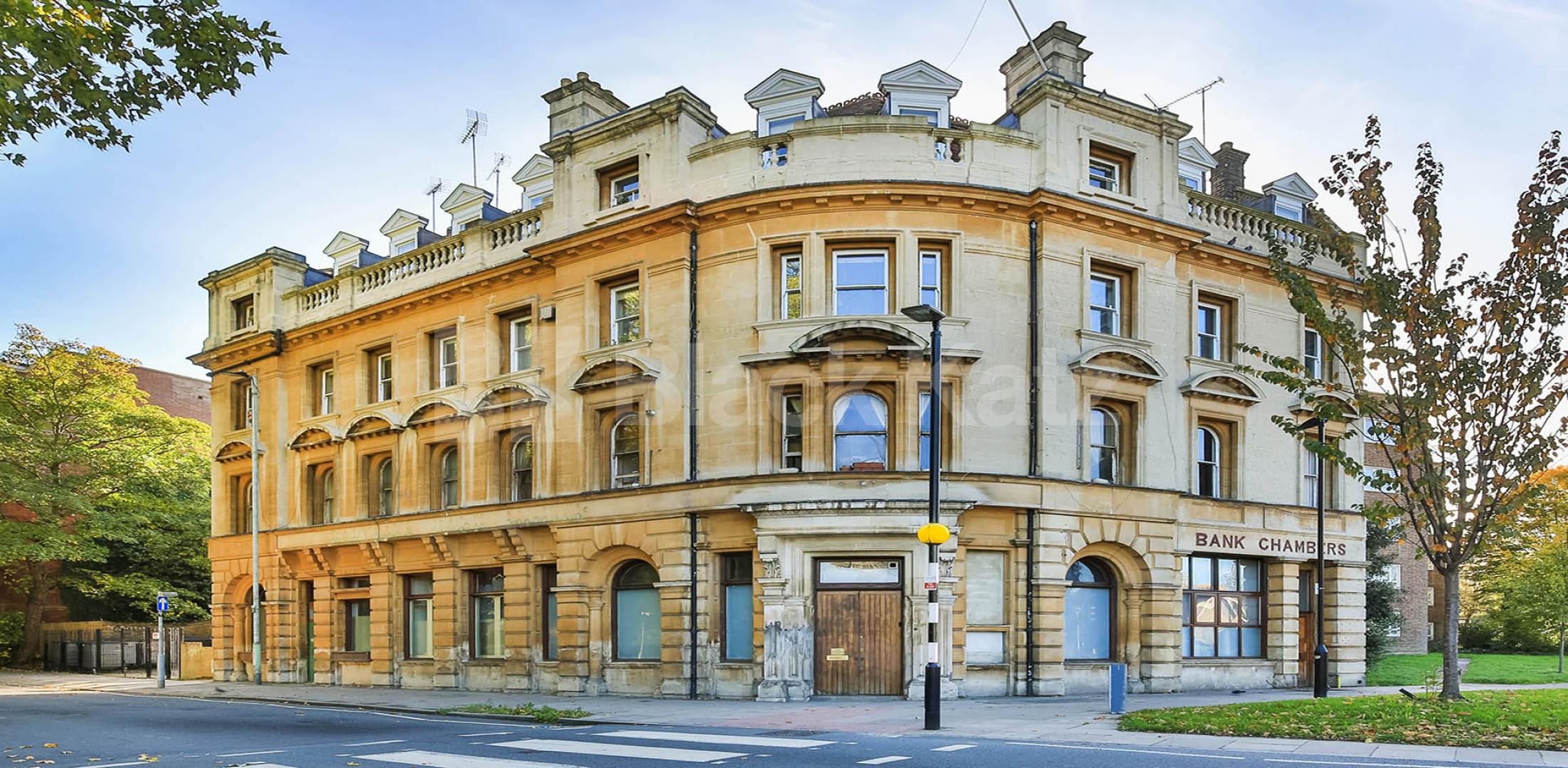 			1 Bedroom, 1 bath, 1 reception Apartment			 High Street, Horsney